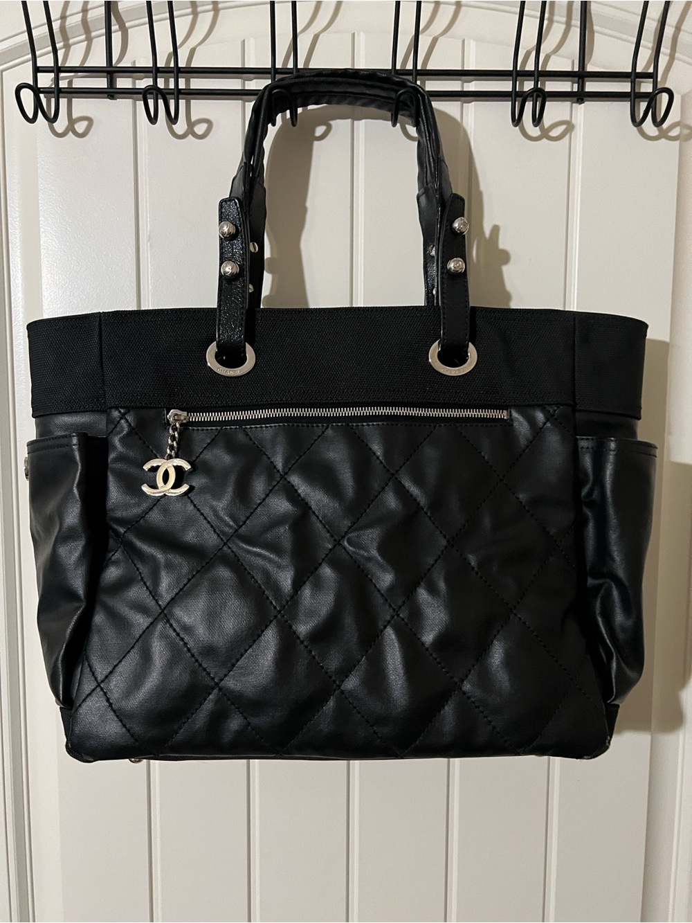 EXCELLENT CONDITION CHANEL TOTE💗💗💗